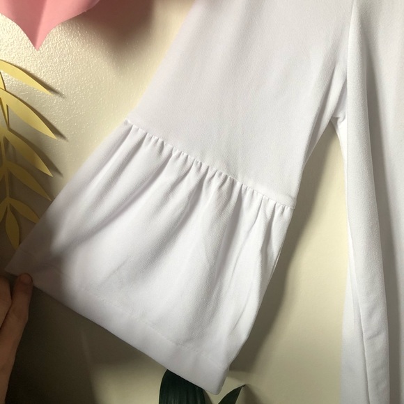 Banana republic women’s 3/4 bell sleeve top - Picture 3 of 6